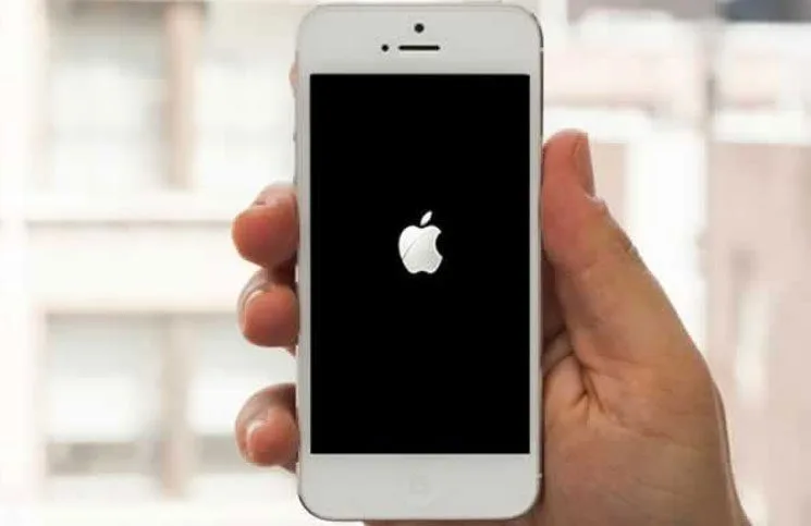 4 methods to Fix an iPhone Stuck on Apple logo